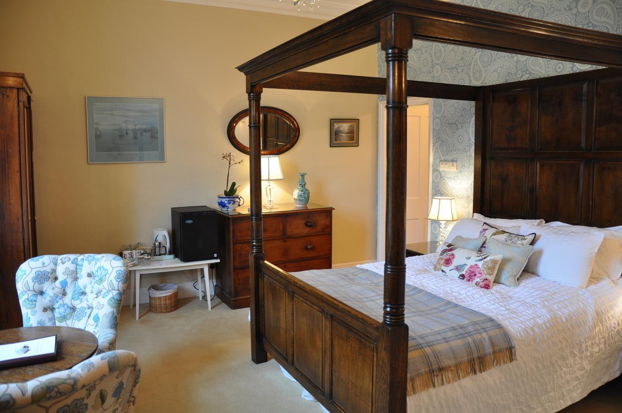 Bulleigh Barton Manor Bed & Breakfast Ipplepen Bagian luar foto