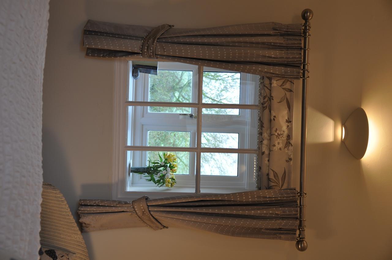 Bulleigh Barton Manor Bed & Breakfast Ipplepen Ruang foto