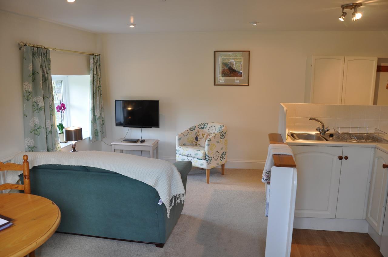Bulleigh Barton Manor Bed & Breakfast Ipplepen Ruang foto